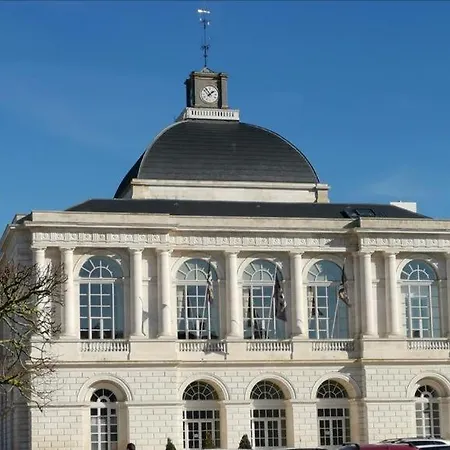 Charmant Studio En Plein Centre Avec Parking Saint-Omer  Exterior photo